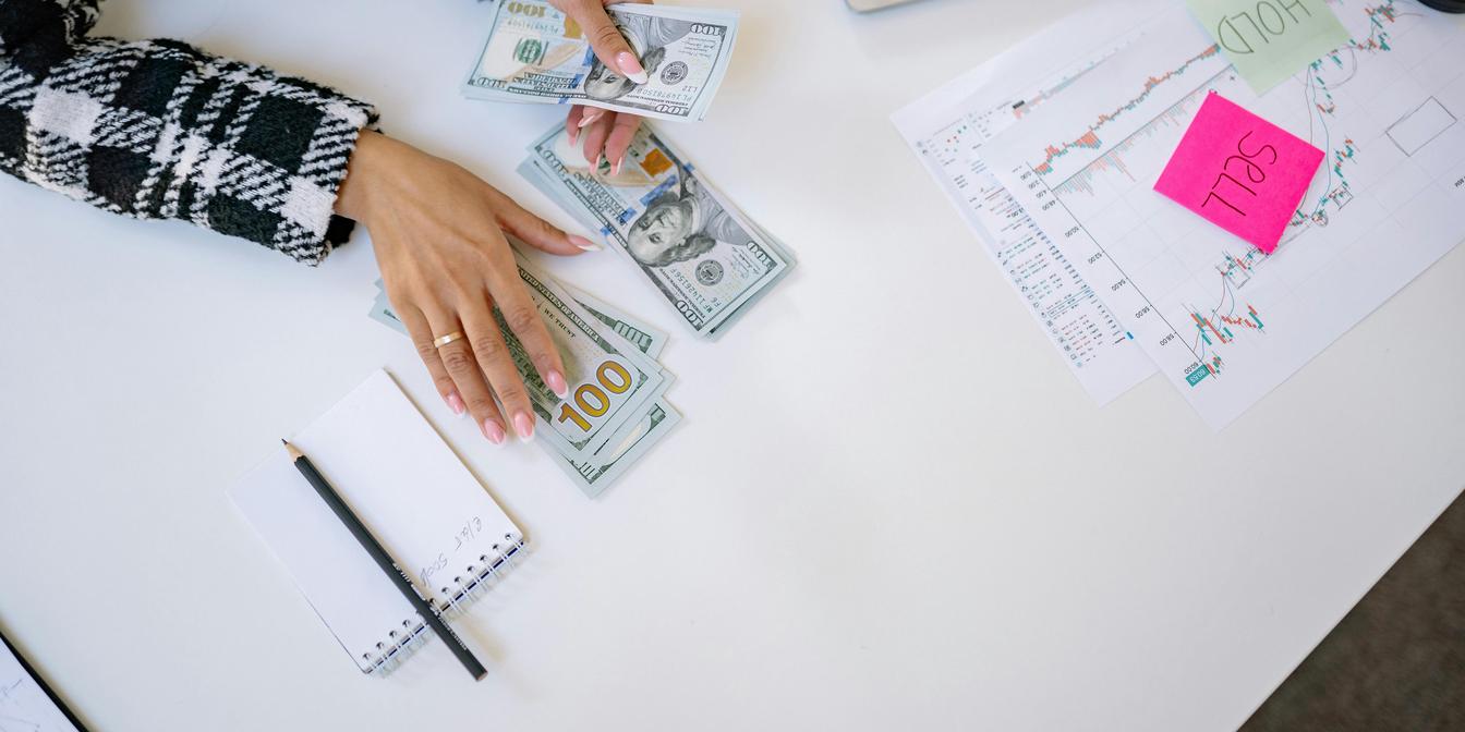 Market chart and macro headlines for USD this week