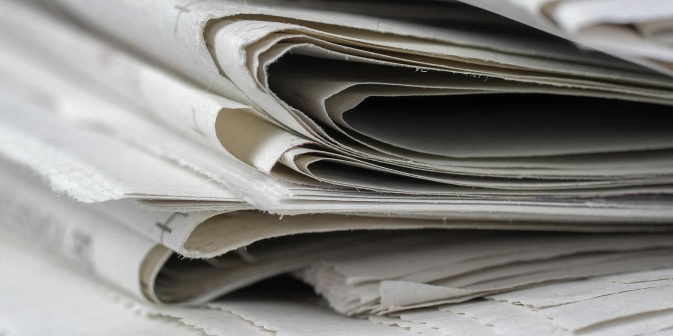 EURUSD market chart and macro headlines