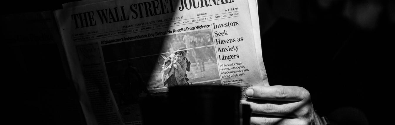 Market chart and macro headlines for XAUUSD this week