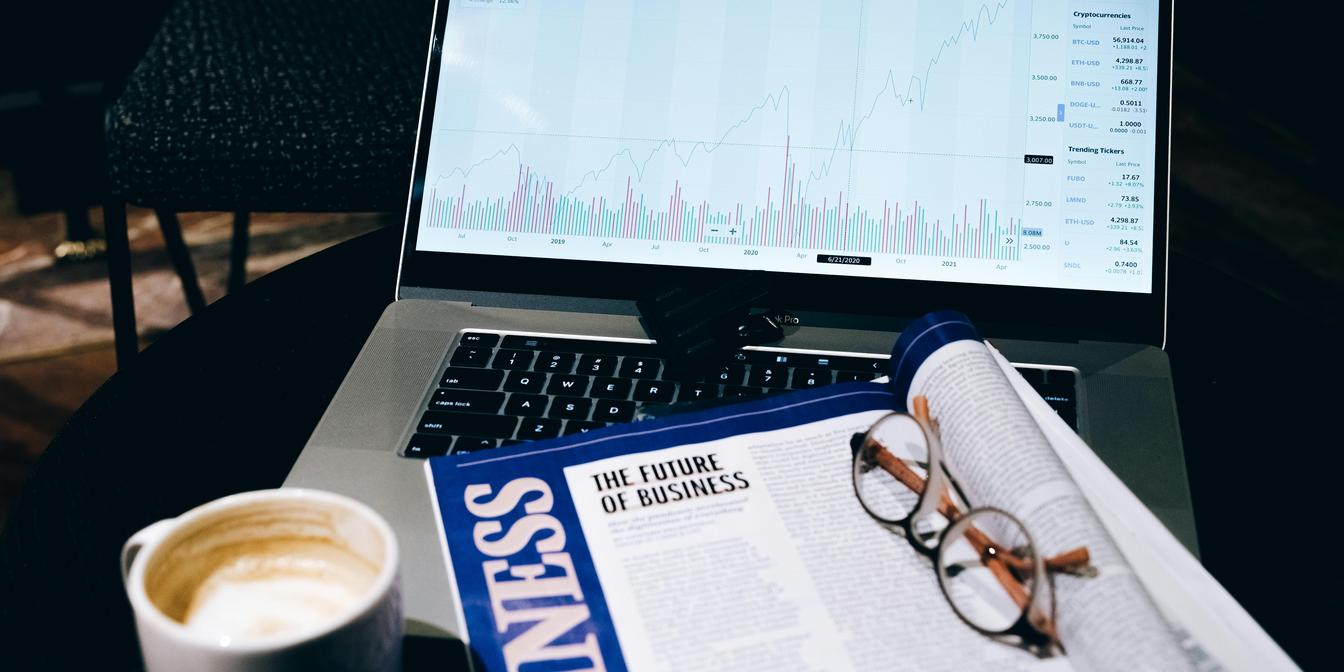 Market chart and macro headlines for BTCUSD this week