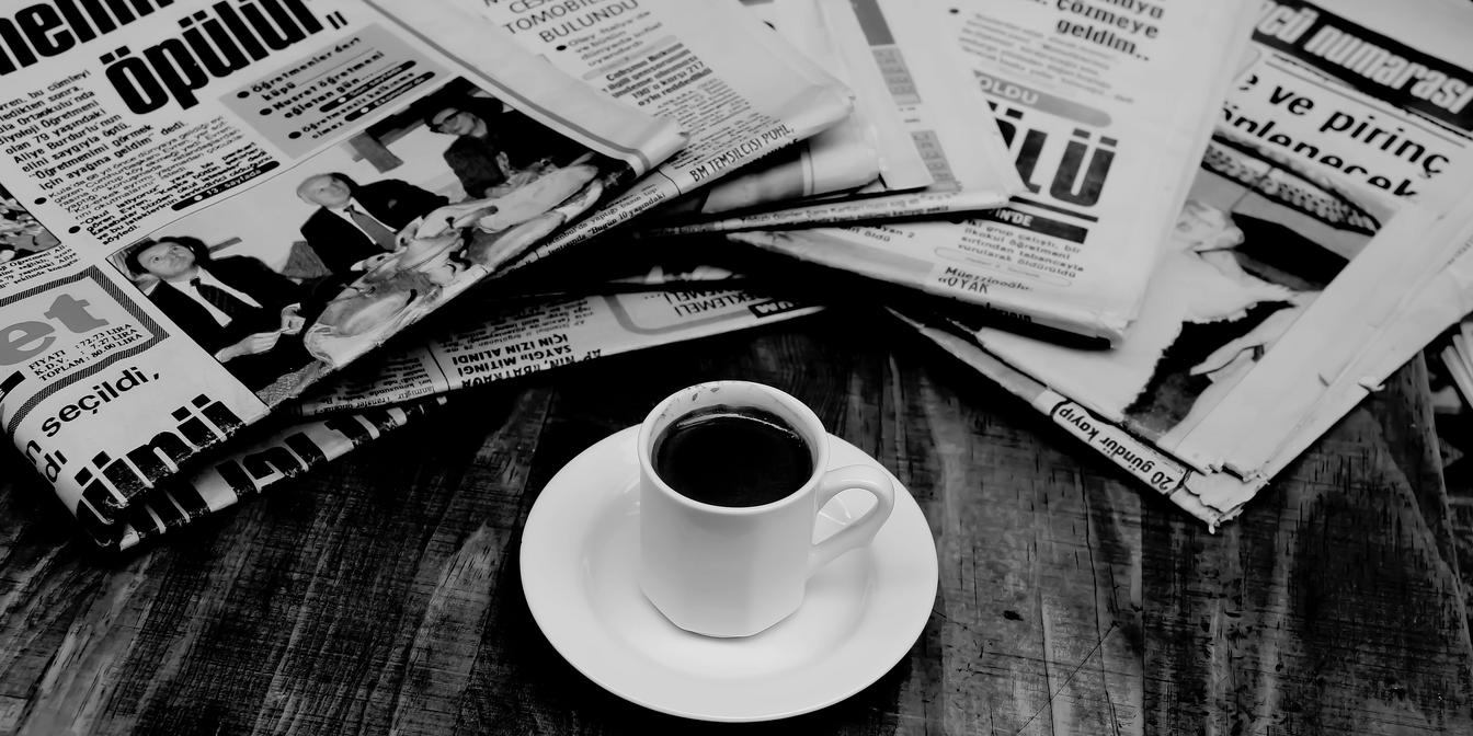 Market chart and macro headlines for XAUUSD this week