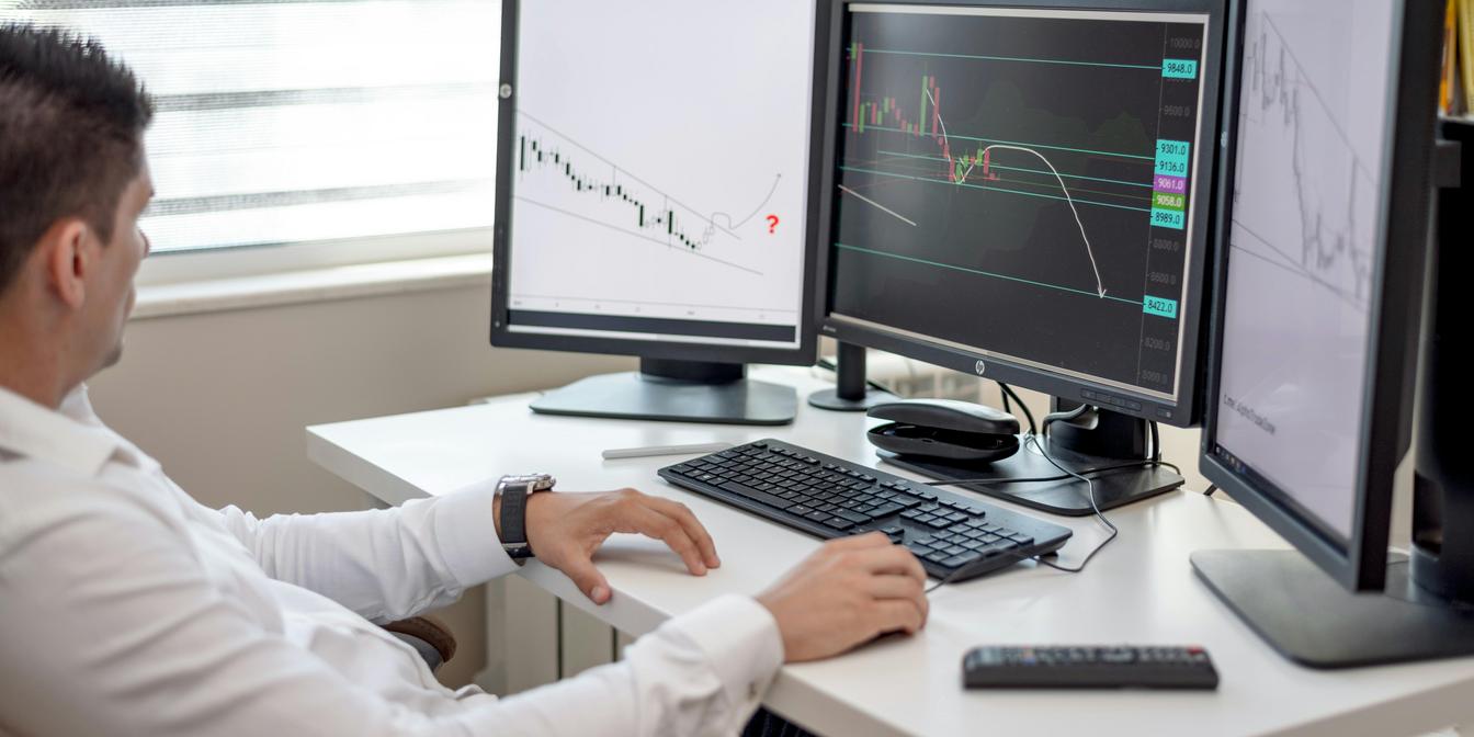 Market chart and macro headlines for EUR/USD this week