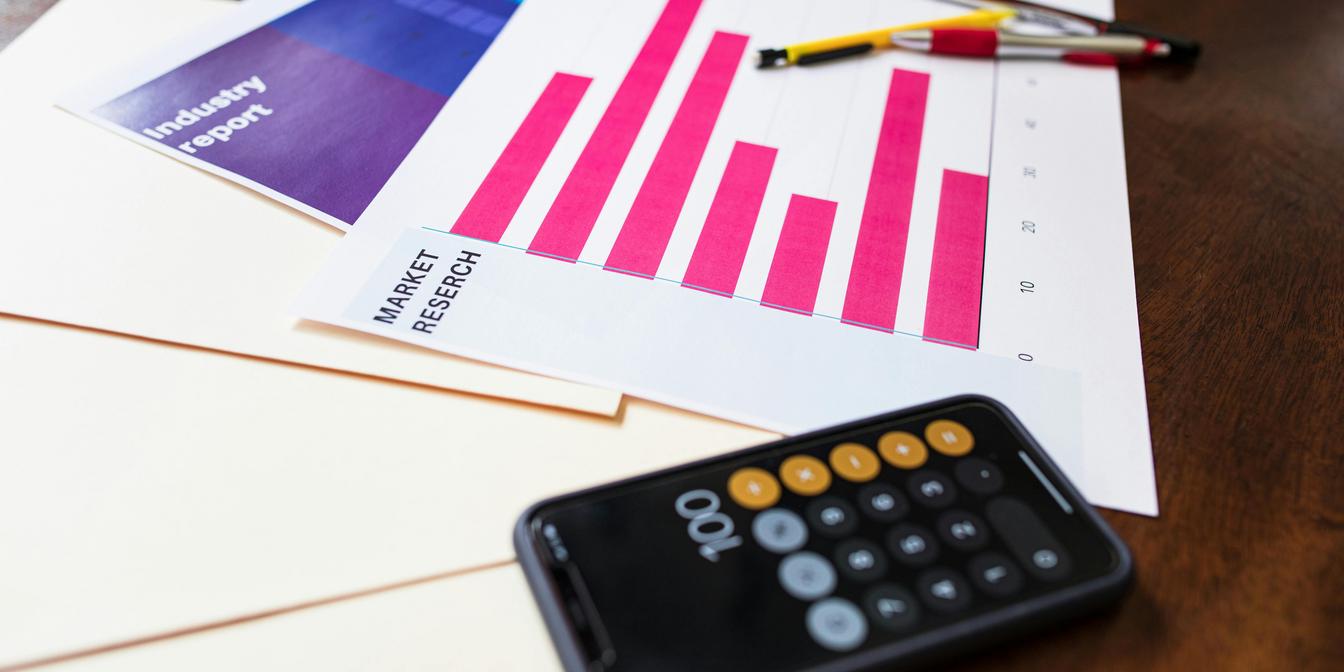 EUR/USD market chart and macro headlines