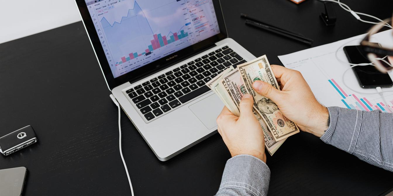 Educational guide: Forex trading hours explained for forex and crypto traders