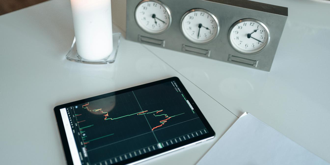 Market chart and macro headlines for EUR/USD this week